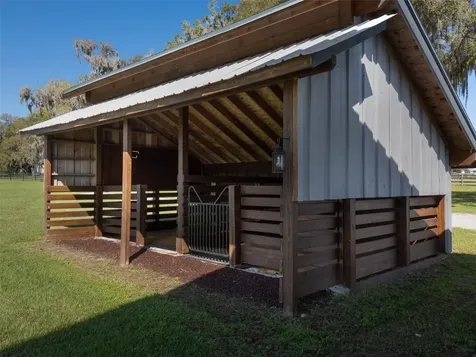 15157 NW 112th Place Road Morriston FL 32668