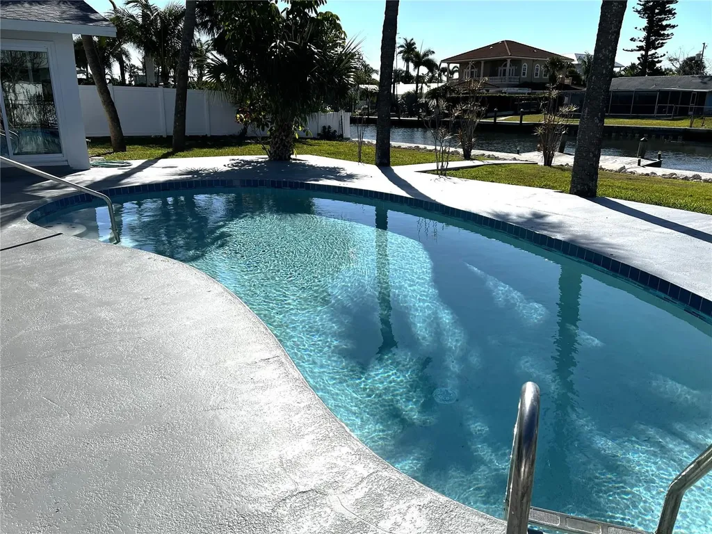 403 28th Street Holmes Beach FL 34217