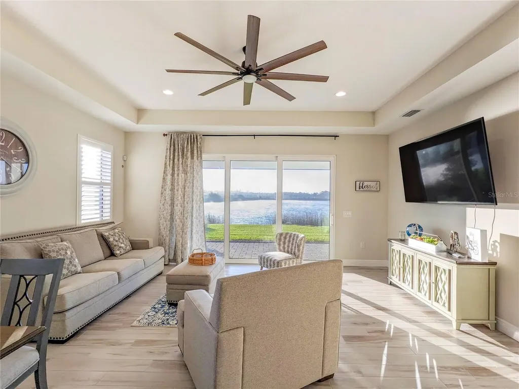 1045 Crosswind Avenue Sarasota FL 34240