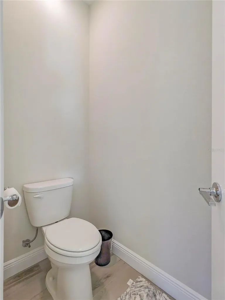 1045 Crosswind Avenue Sarasota FL 34240