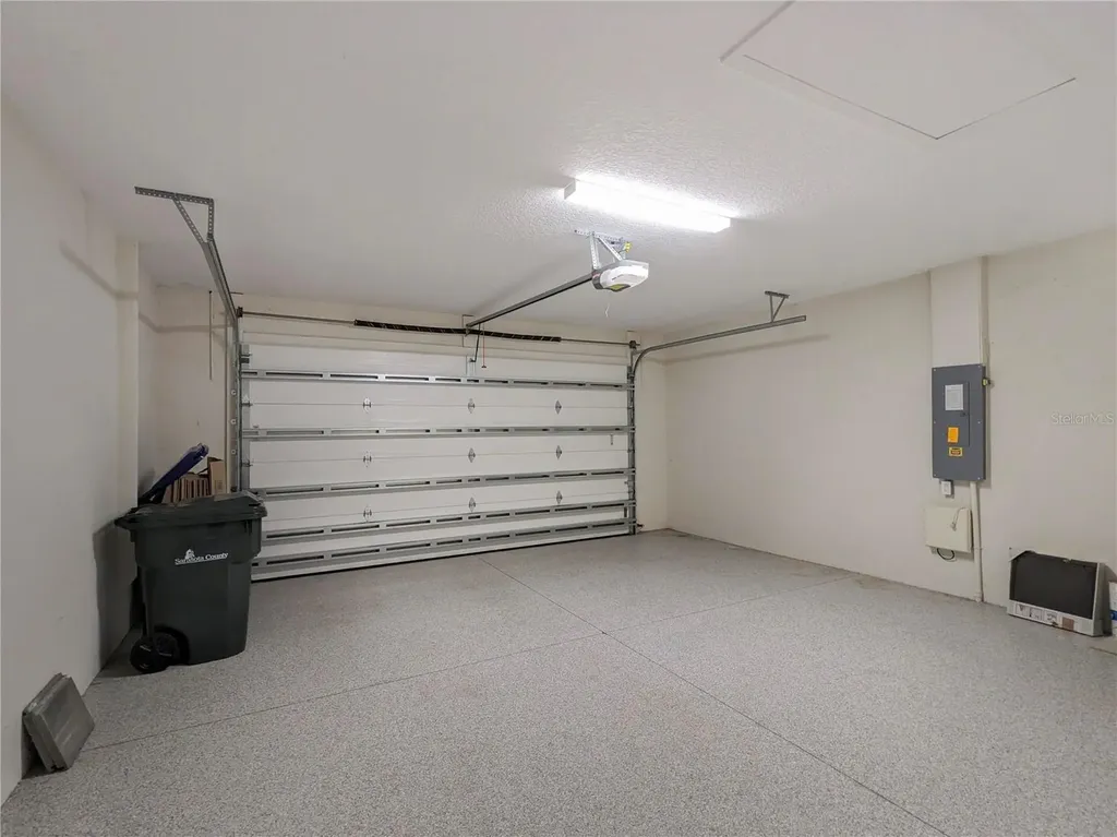1045 Crosswind Avenue Sarasota FL 34240