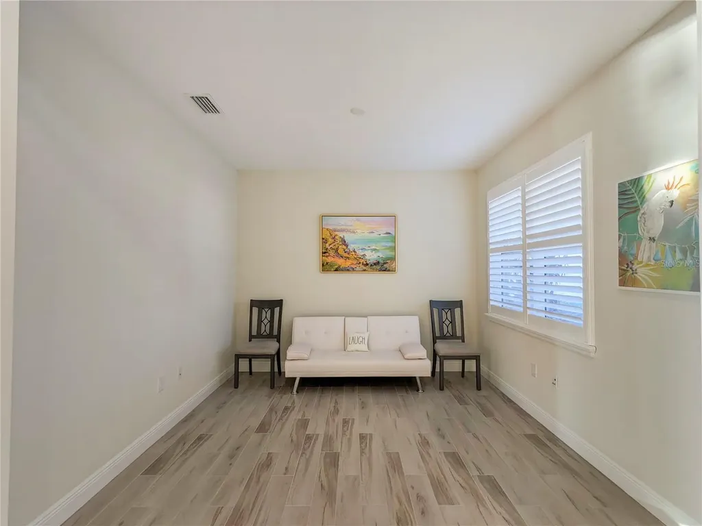 1045 Crosswind Avenue Sarasota FL 34240