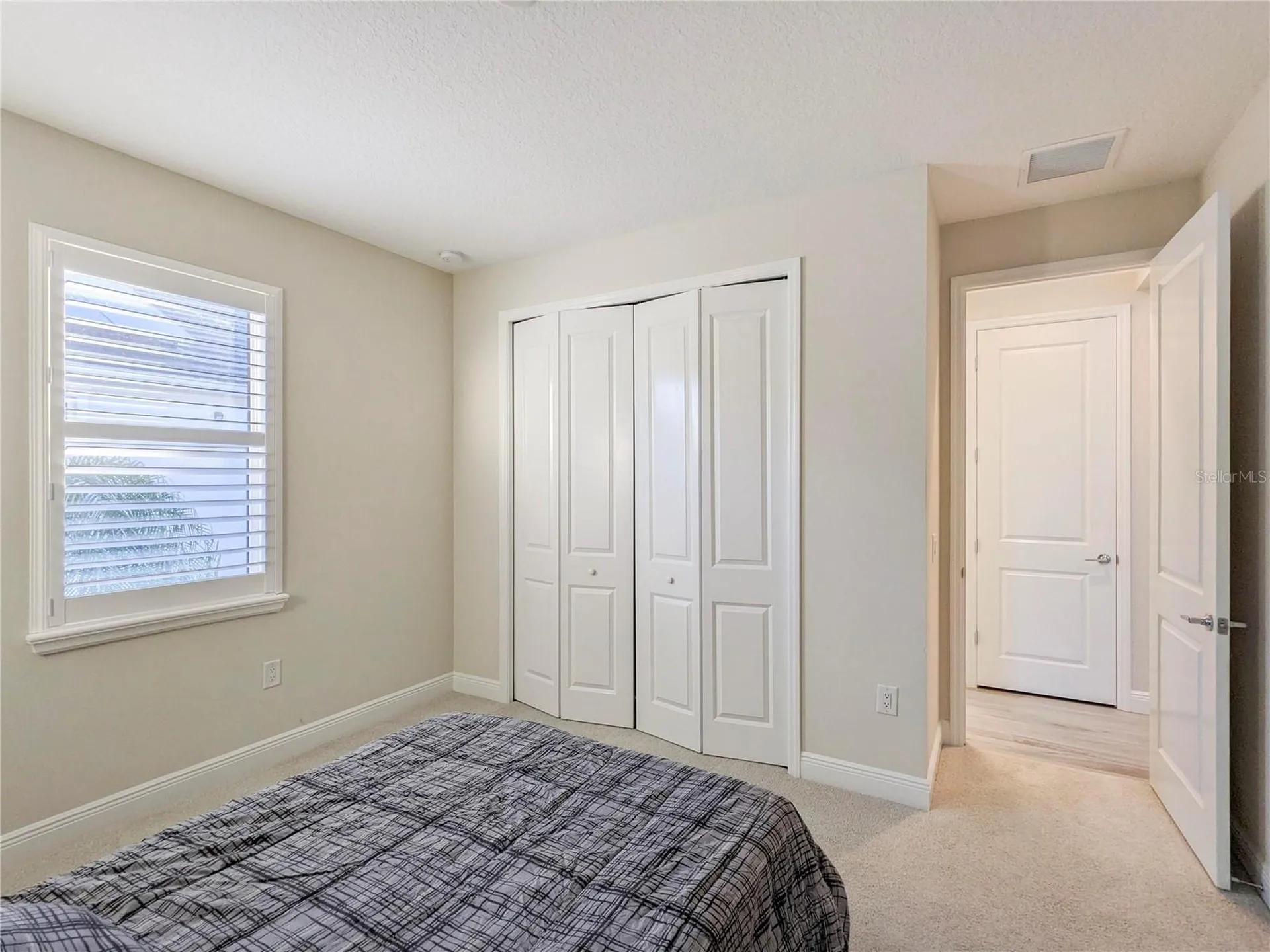1045 Crosswind Avenue Sarasota FL 34240