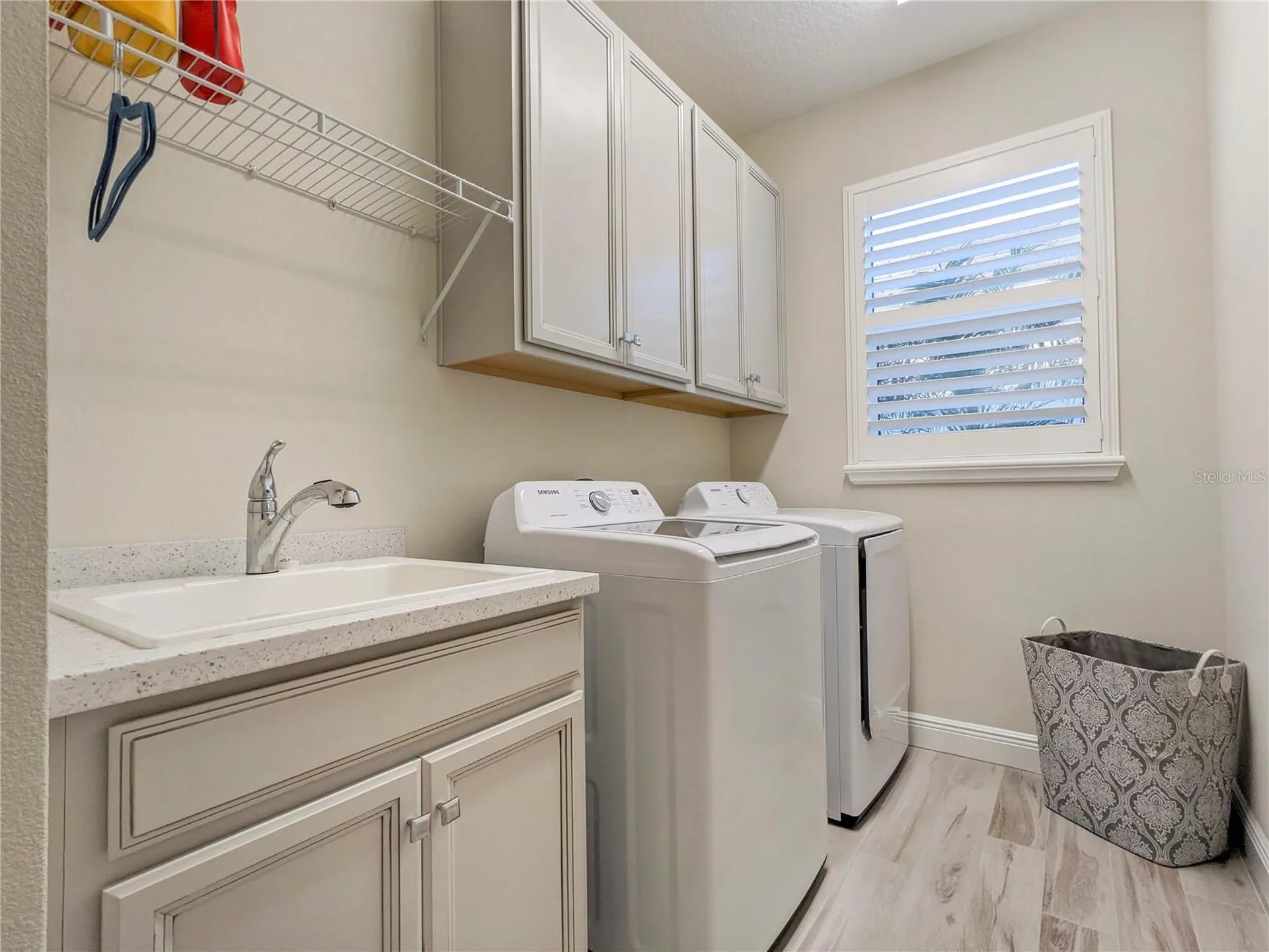 1045 Crosswind Avenue Sarasota FL 34240