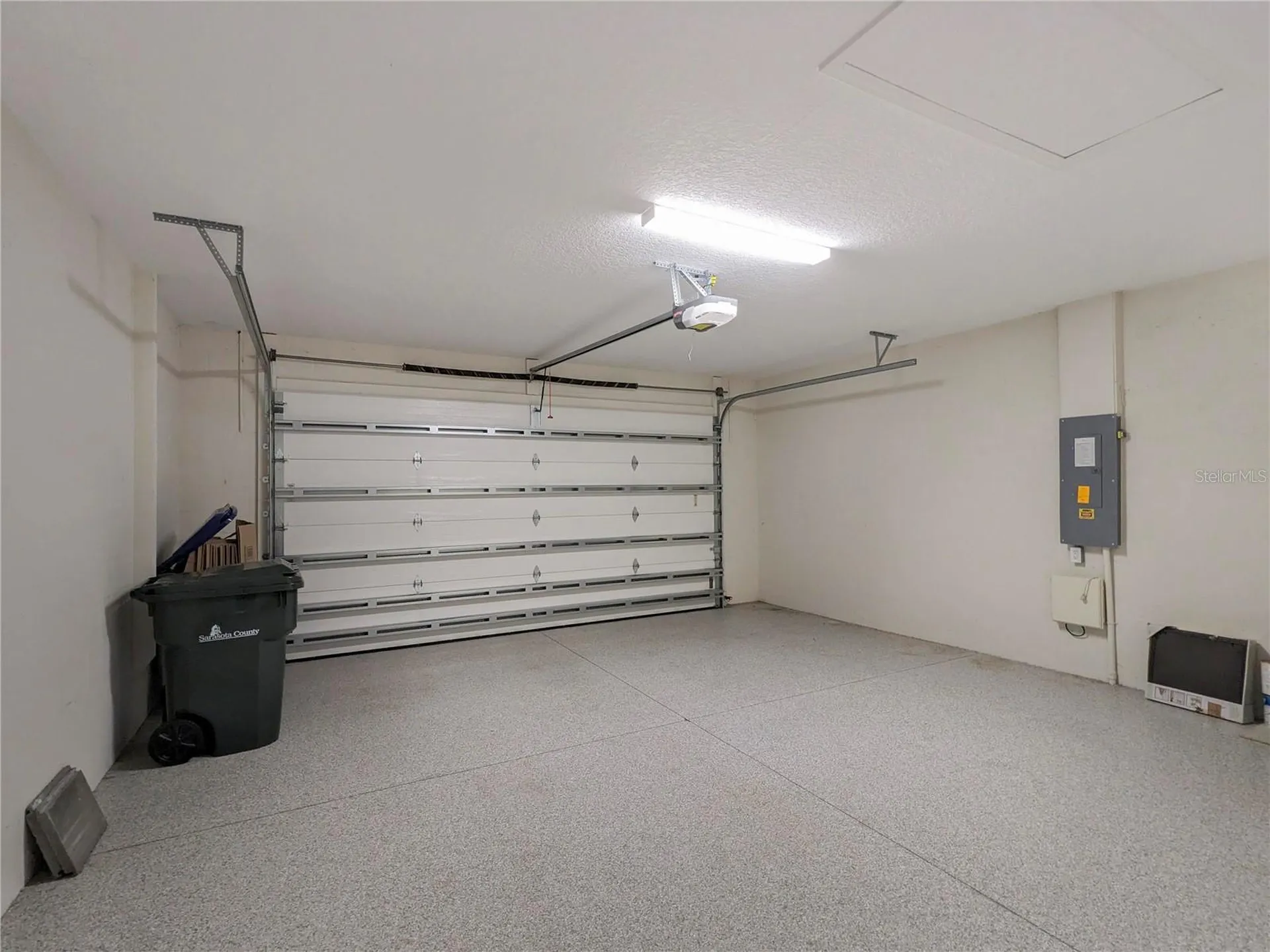 1045 Crosswind Avenue Sarasota FL 34240