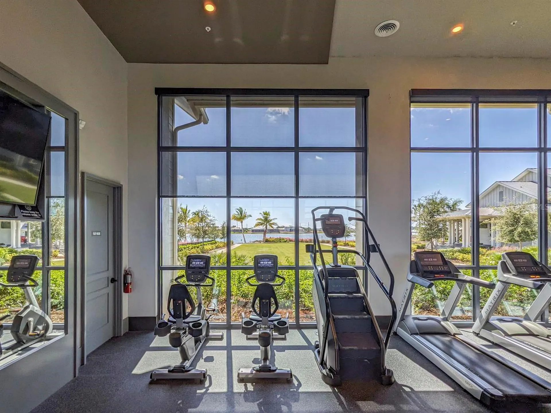 1045 Crosswind Avenue Sarasota FL 34240