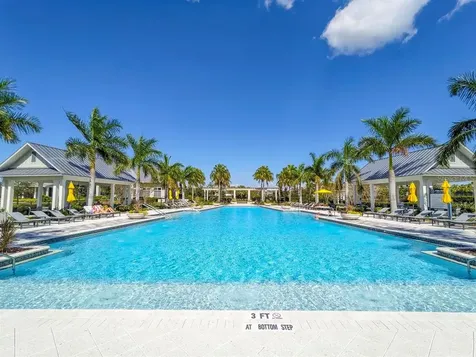 1045 Crosswind Avenue Sarasota FL 34240