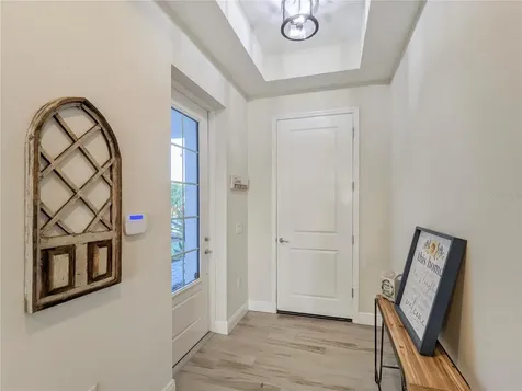 1045 Crosswind Avenue Sarasota FL 34240