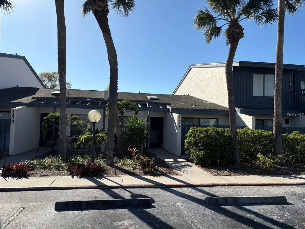 7234 Cloister Drive Sarasota FL 34231