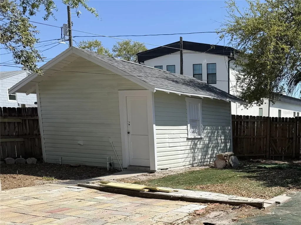 3844 Burlington Avenue N St Petersburg FL 33713
