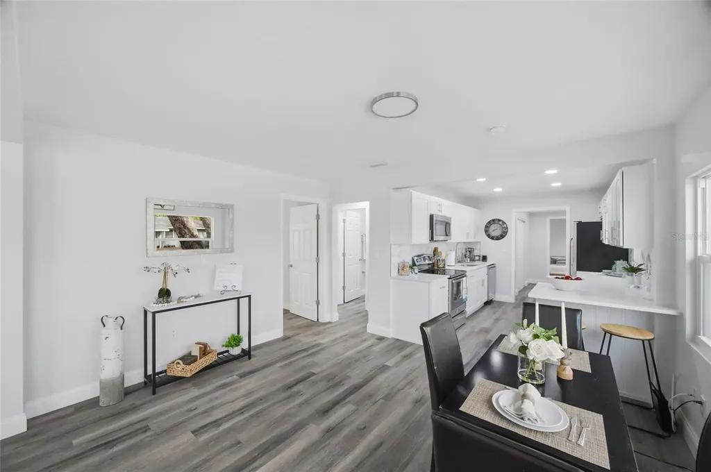 1149 Woodlawn Street Clearwater FL 33756