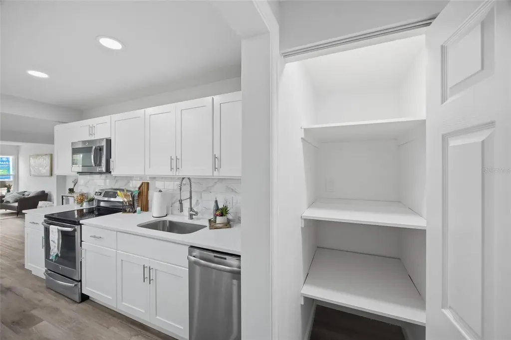 1149 Woodlawn Street Clearwater FL 33756