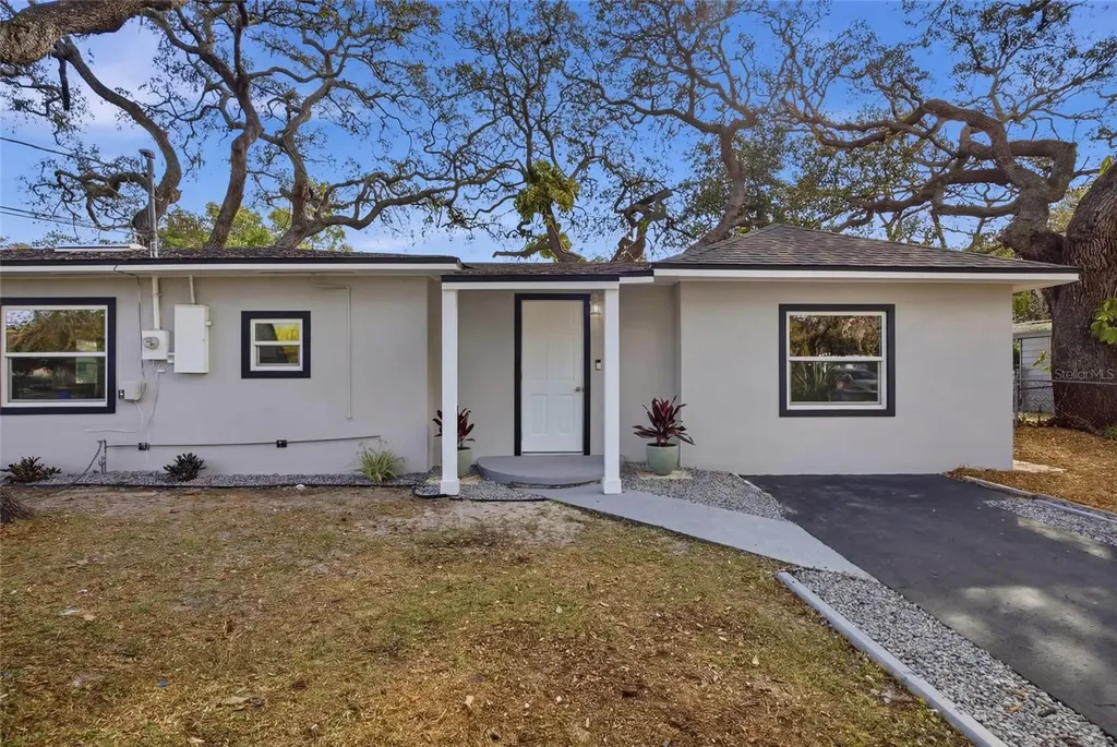 1149 Woodlawn Street Clearwater FL 33756