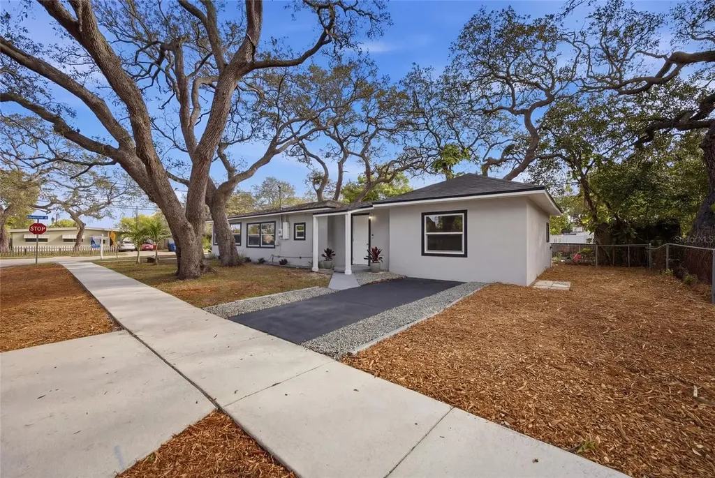 1149 Woodlawn Street Clearwater FL 33756