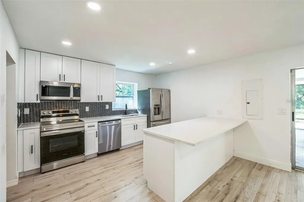 4212 Harry Drive Fruitland Park FL 34731