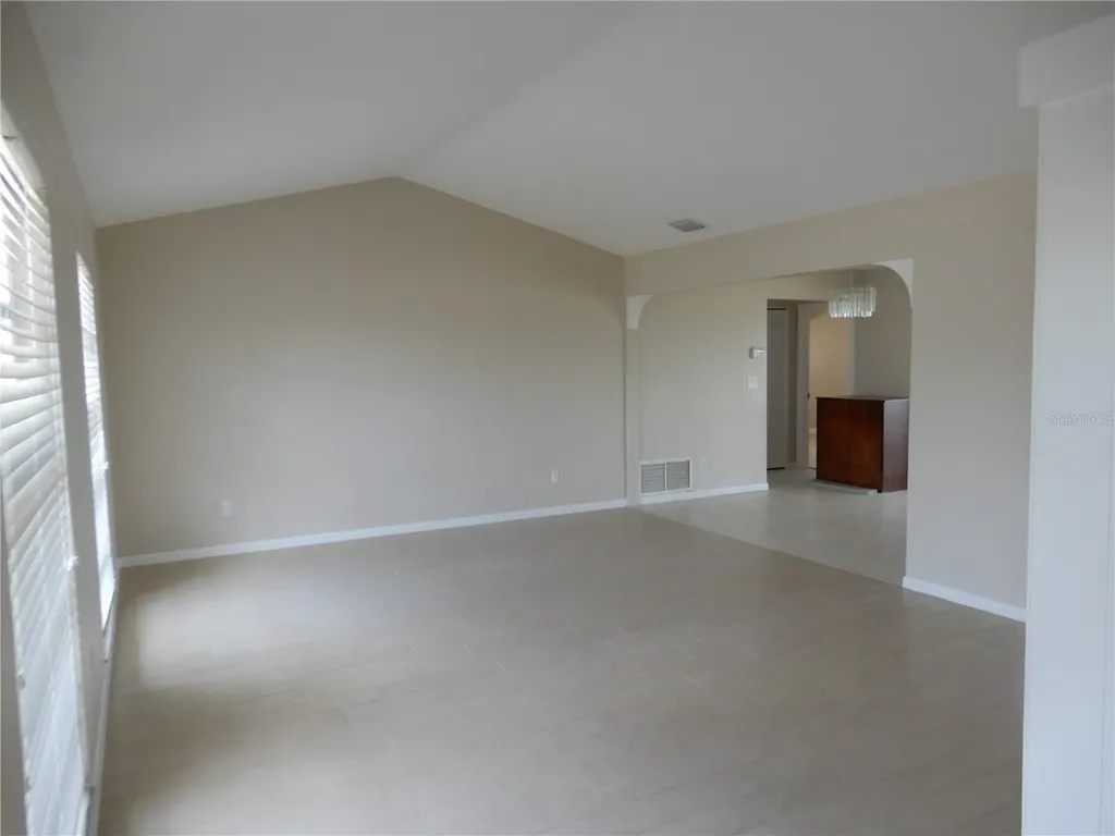 337 1st Street W Tierra Verde FL 33715