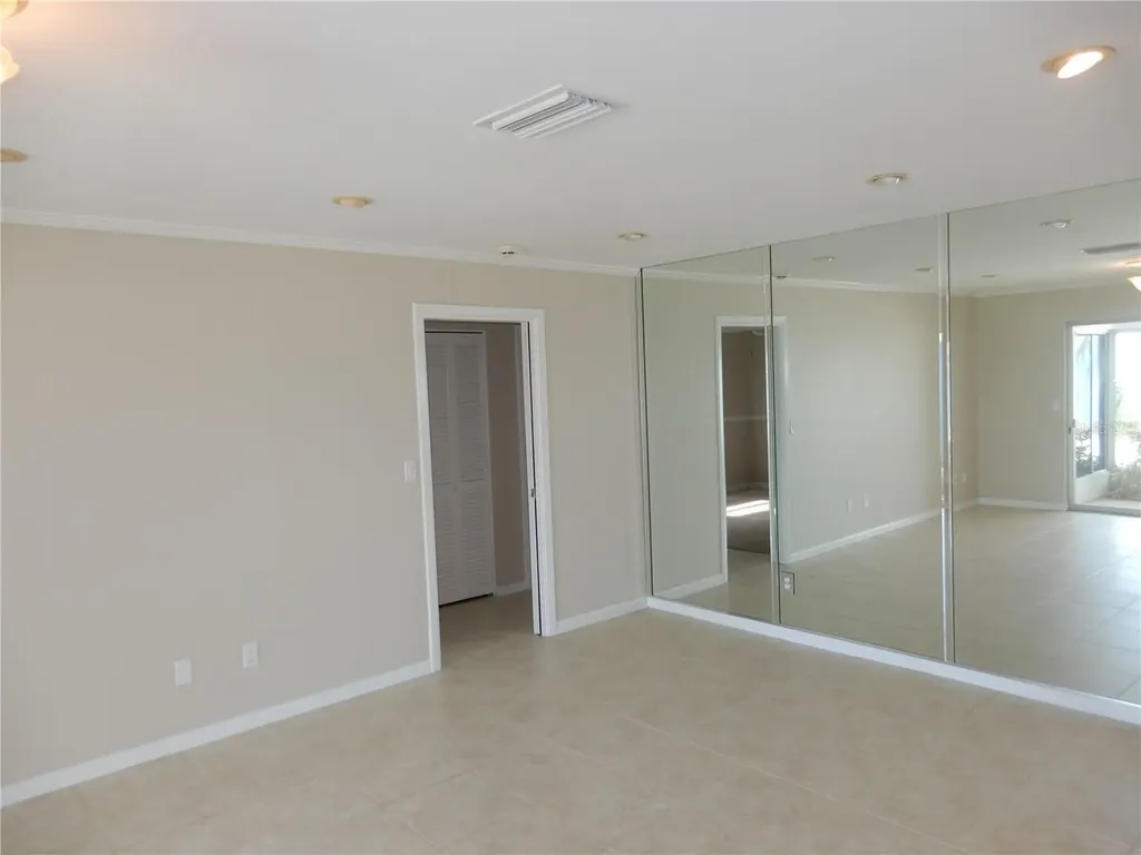 337 1st Street W Tierra Verde FL 33715