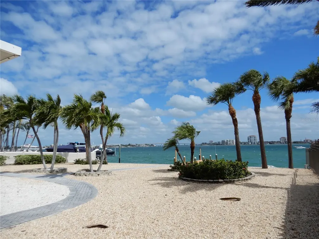337 1st Street W Tierra Verde FL 33715