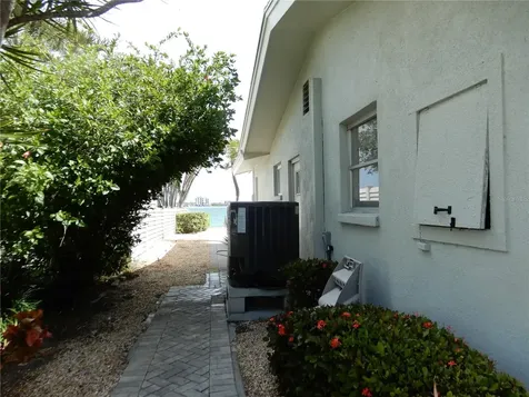 337 1st Street W Tierra Verde FL 33715