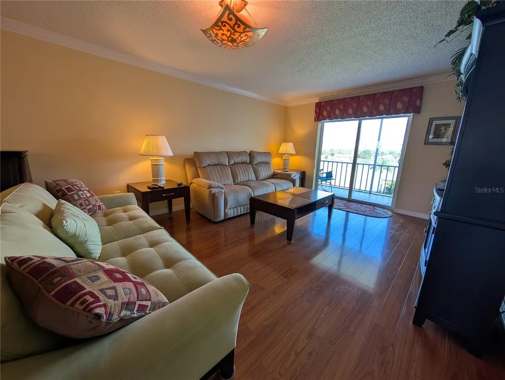 3807 Lake Bayshore Drive Bradenton FL 34205