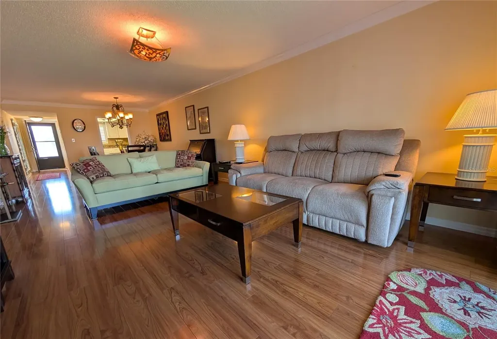 3807 Lake Bayshore Drive Bradenton FL 34205