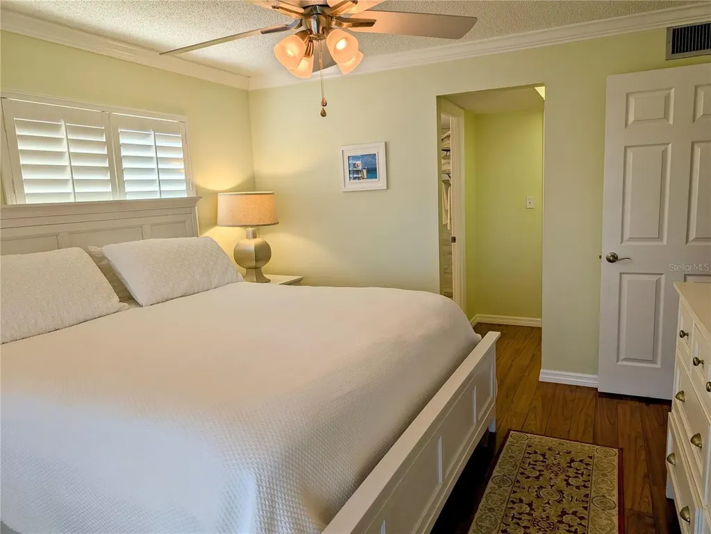 3807 Lake Bayshore Drive Bradenton FL 34205