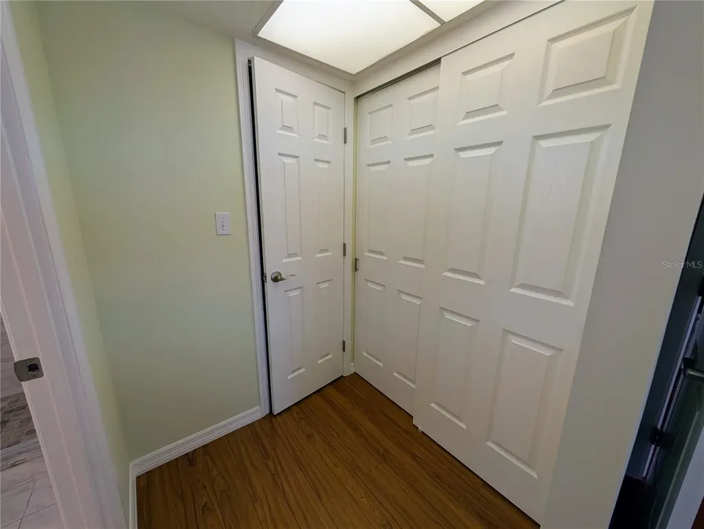 3807 Lake Bayshore Drive Bradenton FL 34205