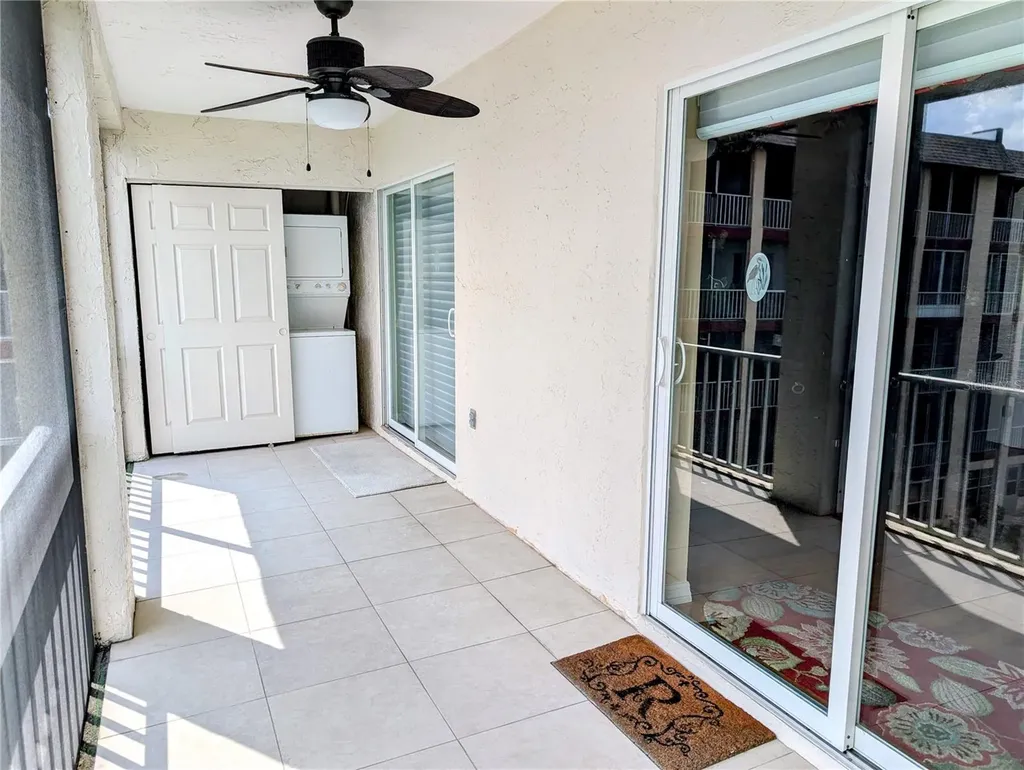 3807 Lake Bayshore Drive Bradenton FL 34205
