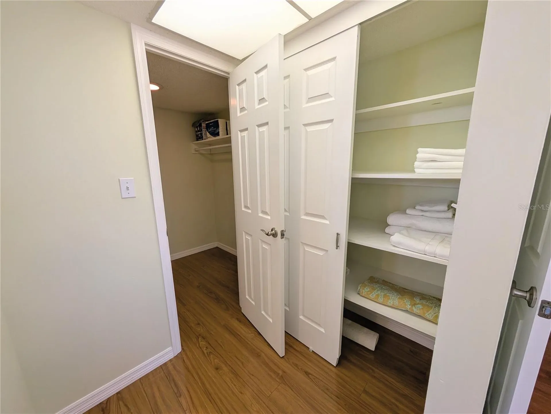 3807 Lake Bayshore Drive Bradenton FL 34205