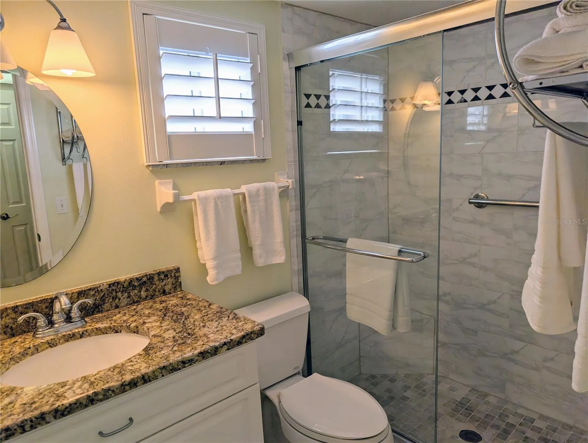 3807 Lake Bayshore Drive Bradenton FL 34205