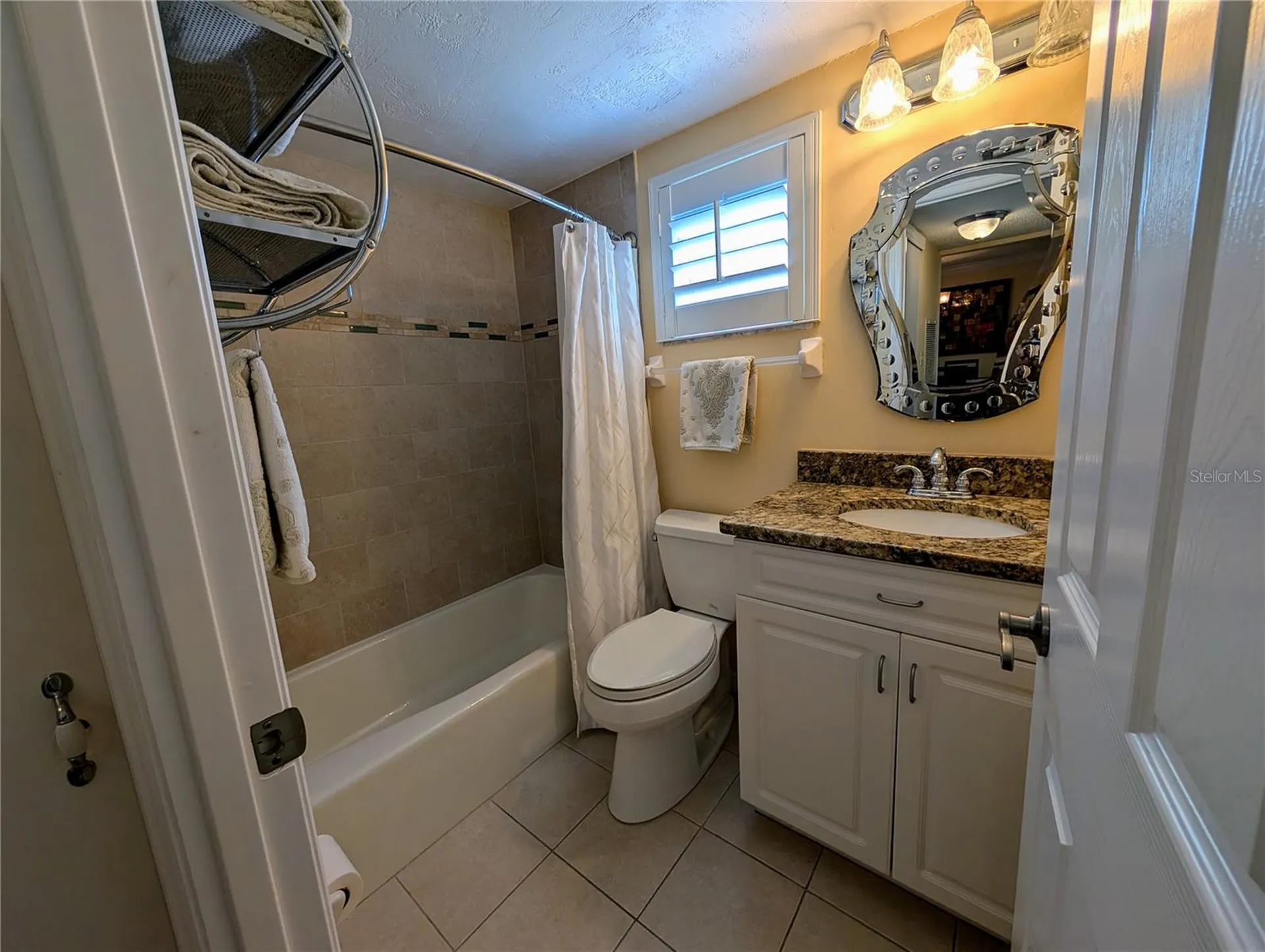 3807 Lake Bayshore Drive Bradenton FL 34205