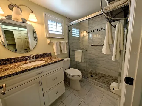 3807 Lake Bayshore Drive Bradenton FL 34205