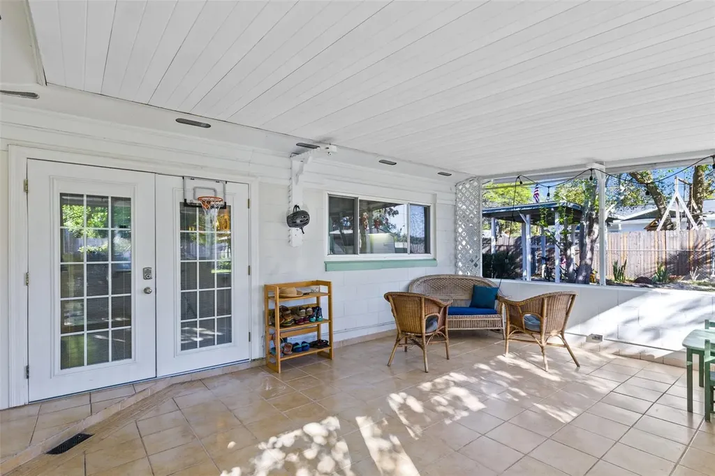 2013 S Holly Avenue Sanford FL 32771