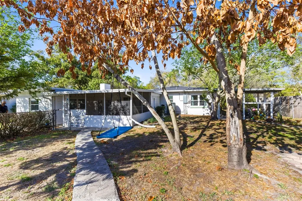 2013 S Holly Avenue Sanford FL 32771