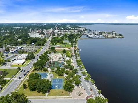 2013 S Holly Avenue Sanford FL 32771