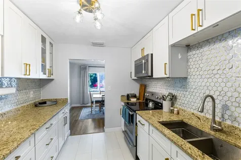 2013 S Holly Avenue Sanford FL 32771
