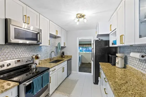 2013 S Holly Avenue Sanford FL 32771