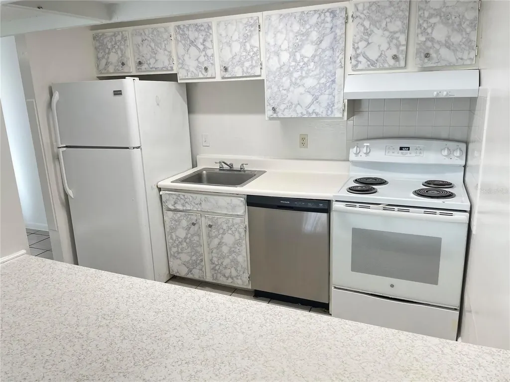 2352 Huntington Green Court Orlando FL 32839