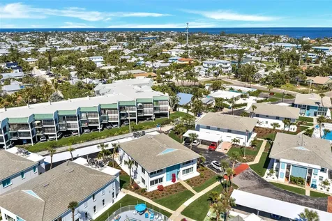 5400 Gulf Drive Holmes Beach FL 34217
