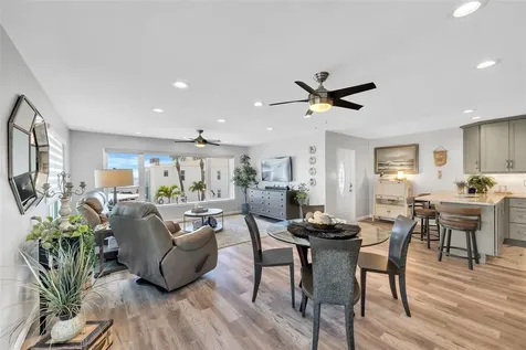 5400 Gulf Drive Holmes Beach FL 34217