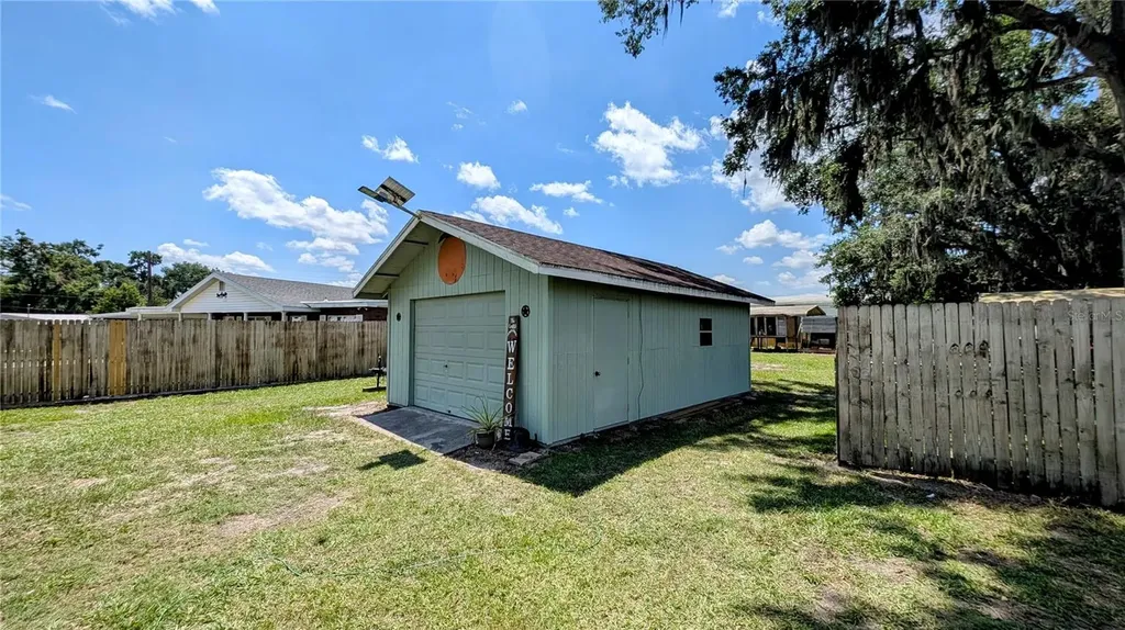 624 N Lanier Avenue Fort Meade FL 33841