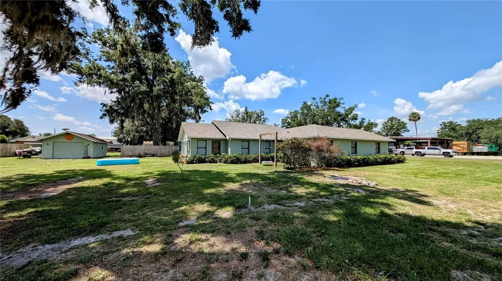 624 N Lanier Avenue Fort Meade FL 33841