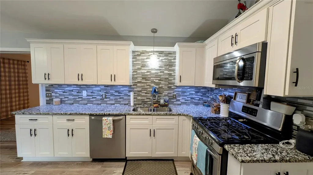 624 N Lanier Avenue Fort Meade FL 33841