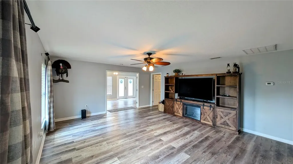 624 N Lanier Avenue Fort Meade FL 33841