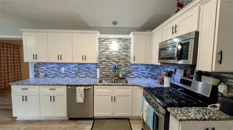 624 N Lanier Avenue Fort Meade FL 33841