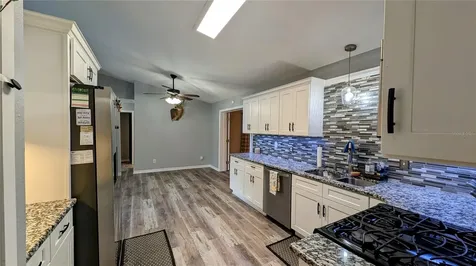 624 N Lanier Avenue Fort Meade FL 33841