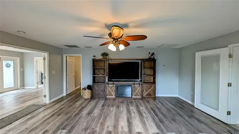624 N Lanier Avenue Fort Meade FL 33841