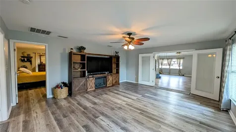 624 N Lanier Avenue Fort Meade FL 33841