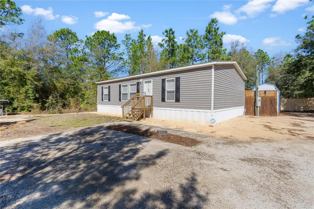 10811 NE 57th Street Bronson FL 32621