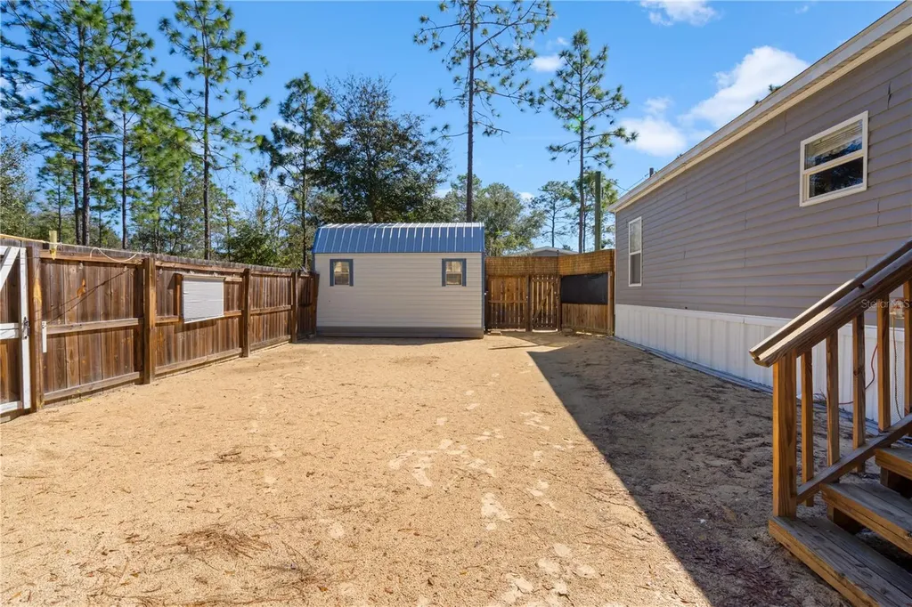 10811 NE 57th Street Bronson FL 32621